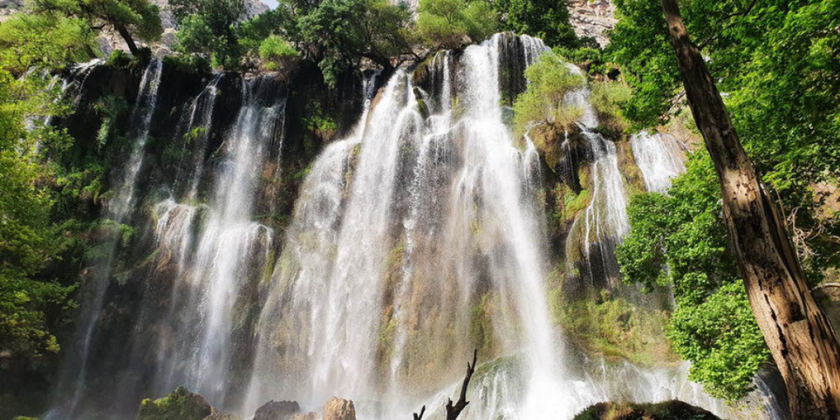 آبشار دره عشق
